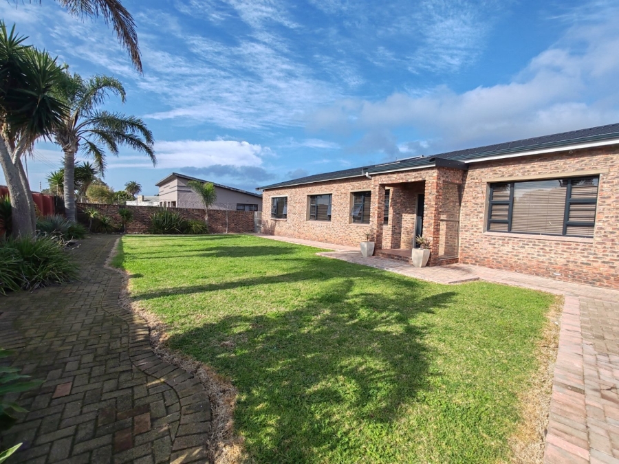  Bedroom Property for Sale in Newton Park Eastern Cape